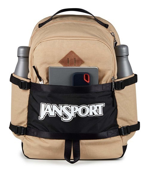 JANSPORT(ジャンスポーツ)の「JANSPORT SMALL SEATTLE PACK(ジャンスポーツ スモール シアトルパック)(バックパック/リュック・メンズ・ベージュ系/ブラック・FREE)」の16枚目の写真