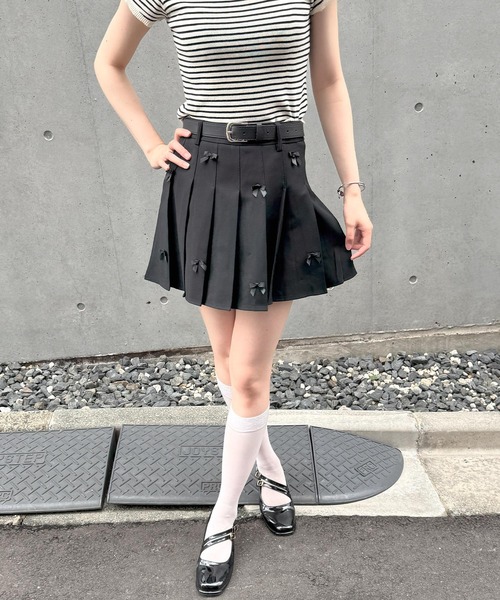 frunco(フランコ)の「【ZOZO限定】リボンプリーツスカート(スカート・レディース・グレー/ブラック/ホワイト・MEDIUM)」の6枚目の写真