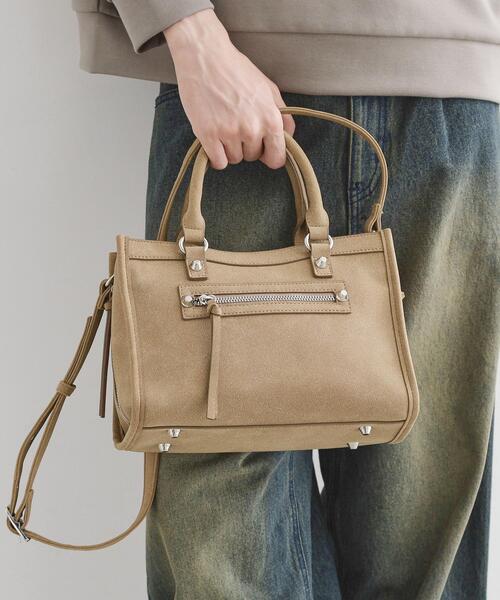 tk.TAKEO KIKUCHI(ティーケータケオキクチ)の「【FANCYシリーズ】スタッズスクエアボストンバッグ(ショルダーバッグ・メンズ・ブラック/ブラウン系その他/ベージュ系・00)」の15枚目の写真