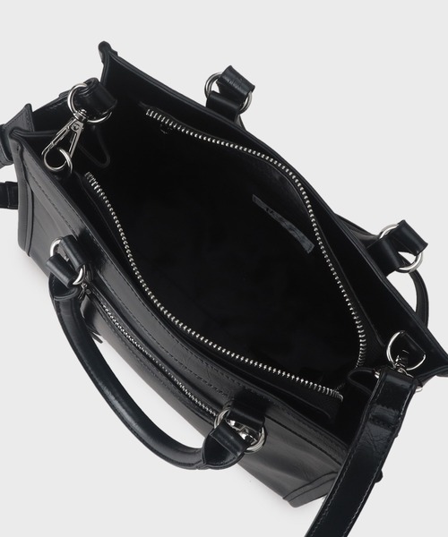 tk.TAKEO KIKUCHI(ティーケータケオキクチ)の「【FANCYシリーズ】スタッズスクエアボストンバッグ(ショルダーバッグ・メンズ・ブラック/ブラウン系その他/ベージュ系・00)」の12枚目の写真