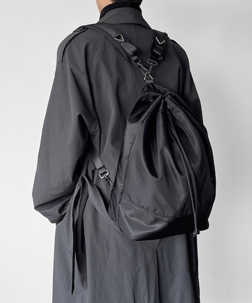 Ressaca(レサーカ)の「巾着ナイロンリュック ナップサック(バックパック/リュック・メンズ・ブラック/グレー・FREE)」の3枚目の写真
