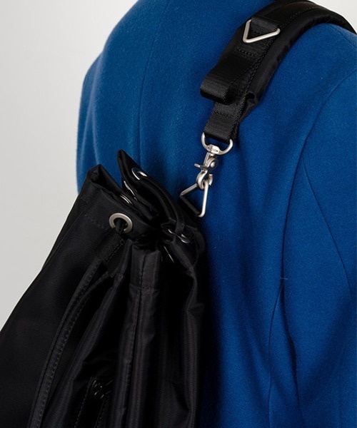 Ressaca(レサーカ)の「巾着ナイロンリュック ナップサック(バックパック/リュック・メンズ・ブラック/グレー・FREE)」の15枚目の写真