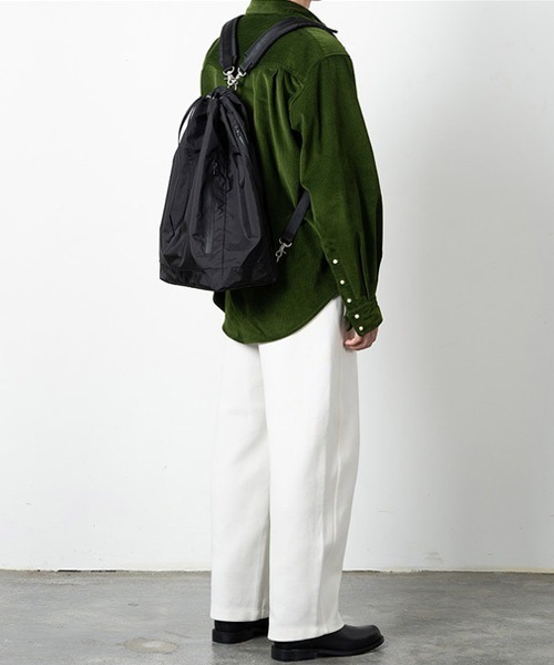 Ressaca(レサーカ)の「巾着ナイロンリュック ナップサック(バックパック/リュック・メンズ・ブラック/グレー・FREE)」の11枚目の写真