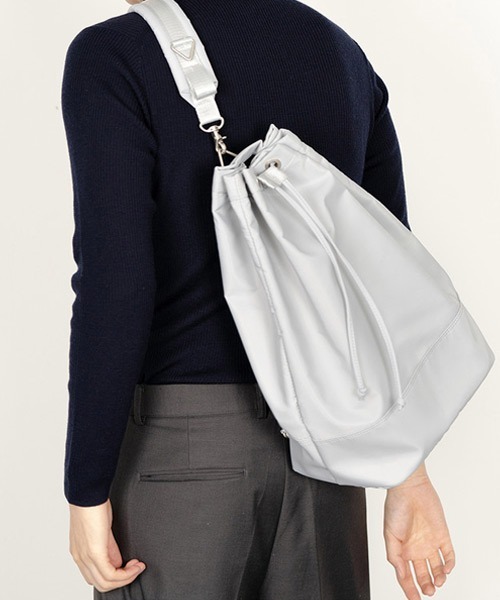 Ressaca(レサーカ)の「巾着ナイロンリュック ナップサック(バックパック/リュック・メンズ・ブラック/グレー・FREE)」の18枚目の写真