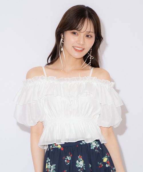 WILLSELECTION(ウィルセレクション)の「シャーリングオフショルブラウス(シャツ/ブラウス・レディース・ピンク/ライトグレー/ライトベージュ/オフホワイト・FREE)」の2枚目の写真