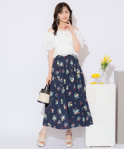 WILLSELECTION(ウィルセレクション)の「シャーリングオフショルブラウス(シャツ/ブラウス・レディース・ピンク/ライトグレー/ライトベージュ/オフホワイト・FREE)」の12枚目の写真