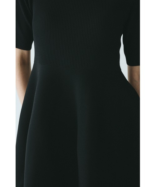 Volume knit dress ボリュームニットドレス（ワンピース）｜HeRIN.CYE