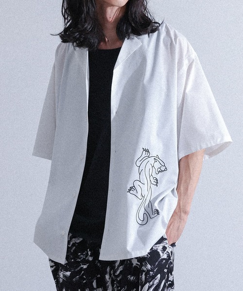 MDR(エムディアール)の「パンサー柄オープンカラー刺繍シャツ(シャツ/ブラウス・メンズ・オフホワイト/ブラック・L/M)」の2枚目の写真