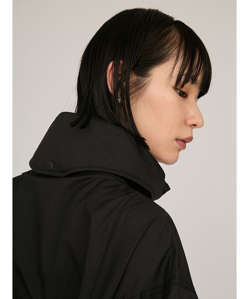 KEEN(キーン)の「【emmi×KEEN】RECYCLE NYLONLIGHT JACKET(ブルゾン・レディース・ブラック・M)」の10枚目の写真