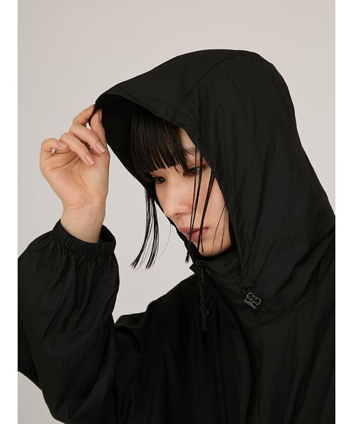 KEEN(キーン)の「【emmi×KEEN】RECYCLE NYLONLIGHT JACKET(ブルゾン・レディース・ブラック・M)」の11枚目の写真