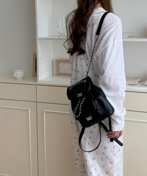 キルティングチェーン使いミニリュック（バックパック/リュック