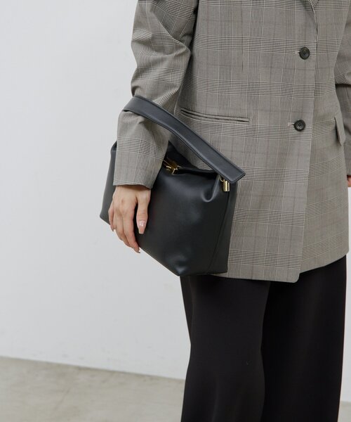 GALLARDAGALANTE(ガリャルダガランテ)の「【PUNTI】グラフトボックスバッグ(ハンドバッグ・レディース・ブラック・FREE)」の4枚目の写真