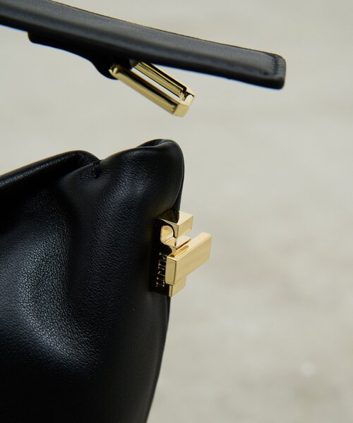 GALLARDAGALANTE(ガリャルダガランテ)の「【PUNTI】グラフトボックスバッグ(ハンドバッグ・レディース・ブラック・FREE)」の12枚目の写真