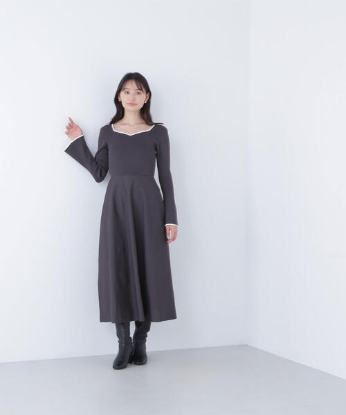 NATURAL BEAUTY BASIC（ナチュラルビューティーベーシック）の「◇バイカラーハートネックニットワンピース（ワンピース・レディース・ベージュ系その他/ブラック系その他/グレー系その他・MEDIUM/P/S）」の21枚目の写真