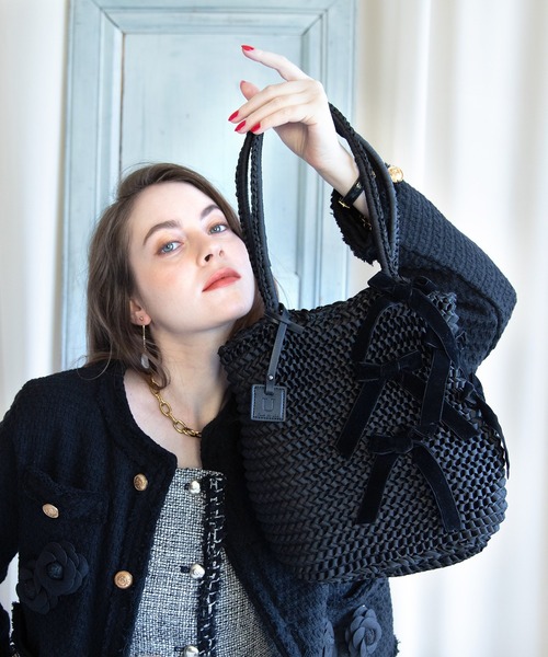 U(ユー)の「Ruban ルバン トートバッグ 飛ばしリボン付き(トートバッグ・レディース・ブラック/グレー・FREE)」の1枚目の写真