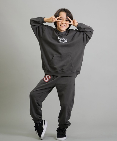 POLeR(ポーラー)の「POLER/ポーラー KIDS STUFF HOOD キッズ パーカー プルオーバー 259MCV0037(パーカー・キッズ・オートミール/チャコール・160cm/150cm/140cm/130cm)」の5枚目の写真