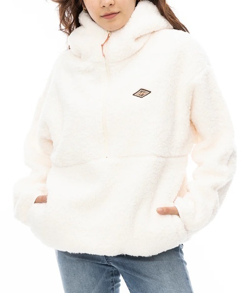 BILLABONG(ビラボン)の「【BILLABONG/ビラボン】24AW FURBOA HALF ZIP/ドローコード付きモコモコファー・ボアハーフジップブルゾン(ブルゾン・レディース・グリーン/ホワイト/ブラウン・MEDIUM)」の2枚目の写真