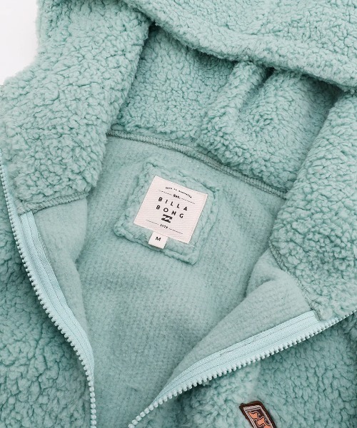 BILLABONG(ビラボン)の「【BILLABONG/ビラボン】24AW FURBOA HALF ZIP/ドローコード付きモコモコファー・ボアハーフジップブルゾン(ブルゾン・レディース・グリーン/ホワイト/ブラウン・MEDIUM)」の15枚目の写真