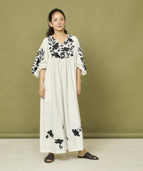 セール】Freada/フリーダ インド 花刺繍 モノトーン ワンピース/ヘビー