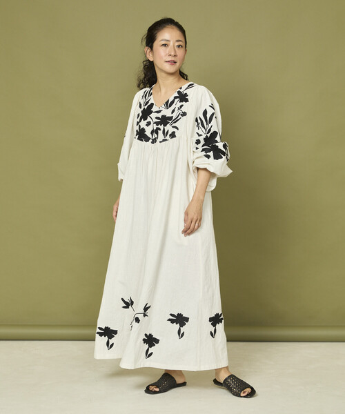 セール】Freada/フリーダ インド 花刺繍 モノトーン ワンピース/ヘビー