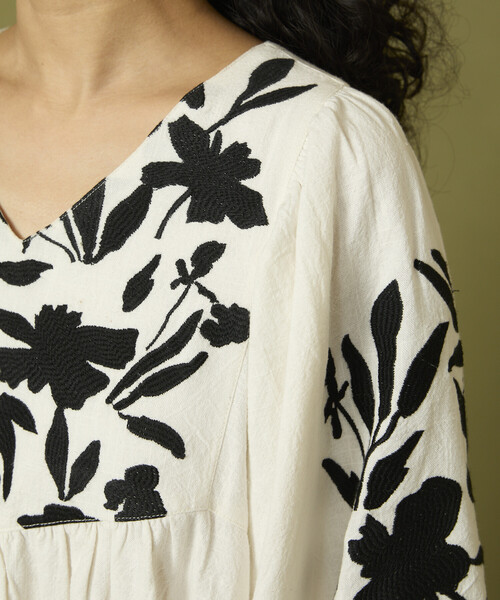 美品✨Freada フリーダ 口ング ワンピース インド製 総柄 着丈118cm 美品✨Freada フリーダ 口ング ワンピース インド製 総柄 着丈