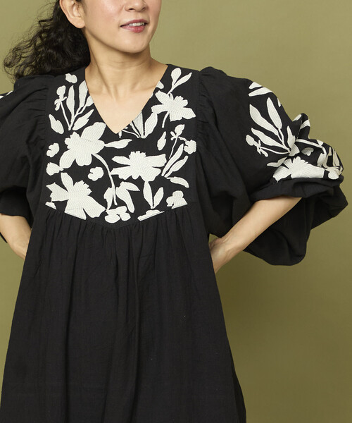 Freada/フリーダ インド 花刺繍 モノトーン ワンピース/ヘビー