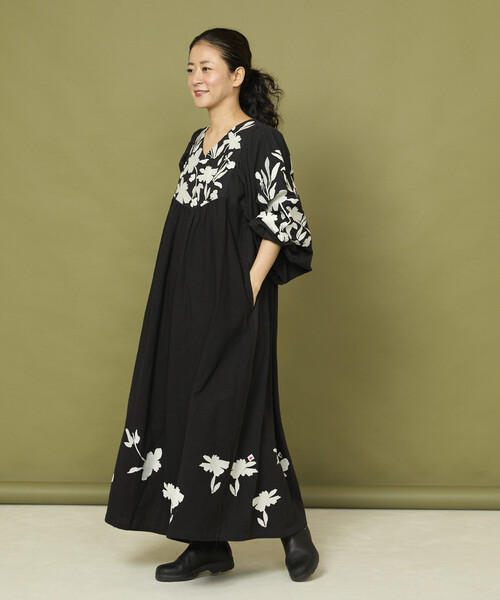セール】Freada/フリーダ インド 花刺繍 モノトーン ワンピース/ヘビー