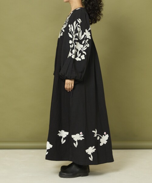 Freada 花柄ワンピース Freada（フリーダ）の「Freada/フリーダ インドレーヨン花柄