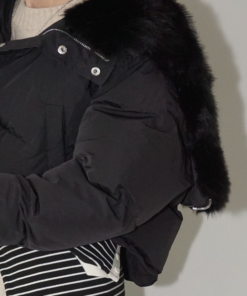chuclla（チュクラ）の「フード変形ファーカラー ショートダウン chw25a065（ダウンジャケット/コート・レディース・ブラック/ライトグリーン・FREE）」の18枚目の写真