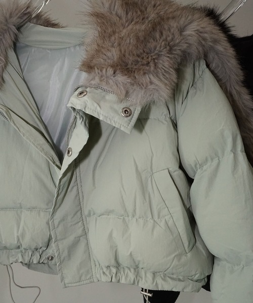 chuclla（チュクラ）の「フード変形ファーカラー ショートダウン chw25a065（ダウンジャケット/コート・レディース・ブラック/ライトグリーン・FREE）」の21枚目の写真