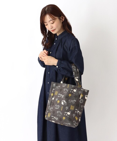 one'sterrace(ワンズテラス)の「FIKA A4トートバッグ(トートバッグ・レディース・ダークブラウン系8/グレー系4・99)」の13枚目の写真