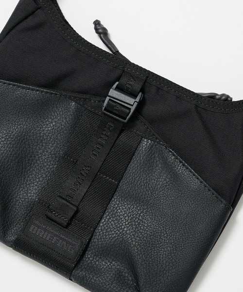 WHITE MOUNTAINEERING（ホワイトマウンテニアリング）の「【White Mountaineering / ホワイトマウンテニアリング】WM×BRIEFING DAILY SACOCHE（ショルダーバッグ・メンズ・ブラック・FREE）」の6枚目の写真