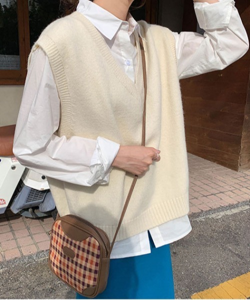 shyam inspiration(シャムインスピレーション)の「カラフルもちニットVネックベスト(ベスト・レディース・ピンク/ブラック/アイボリー/ブルー・F)」の21枚目の写真