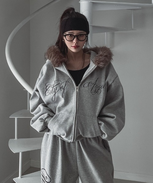 Leeボディ グッドイナフ パーカー グレー Leeボディ グッドイナフ パーカー グレー GOODENOUGH（パーカー）の