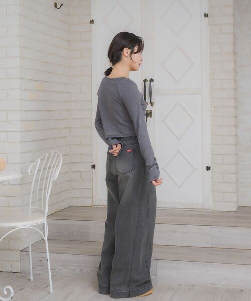 ems excite（エムズエキサイト）の「レースアップレイヤード風ロンTEE（Tシャツ/カットソー・レディース・ブラック/ダークグレー/ワインレッド/ブラウン・FREE）」の6枚目の写真