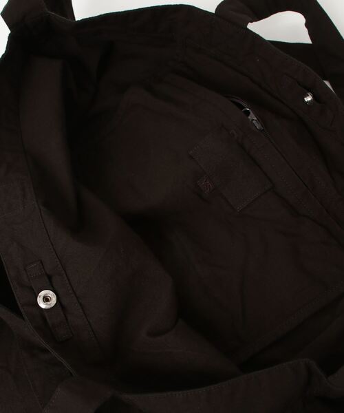 yoko sakamoto（ヨーコサカモト）の「【YOKO SAKAMOTO】 RESEARCHER BAG - LARGE（ショルダーバッグ・メンズ・ブラウン・FREE）」の4枚目の写真