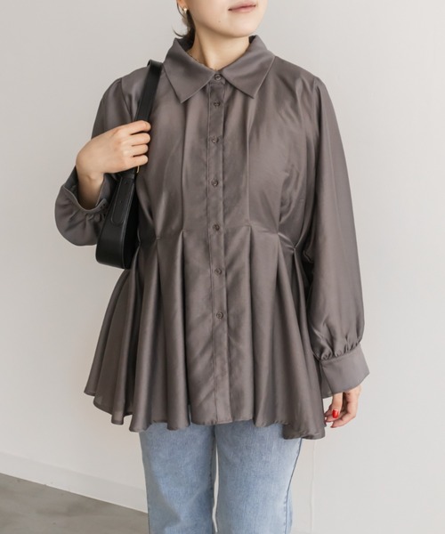 CLETTE(クレット)の「CLETTEオリジナルウエストタックシャツ(シャツ/ブラウス・レディース・グレー/チャコールグレー/ピンク・LL/3L/4L)」の1枚目の写真