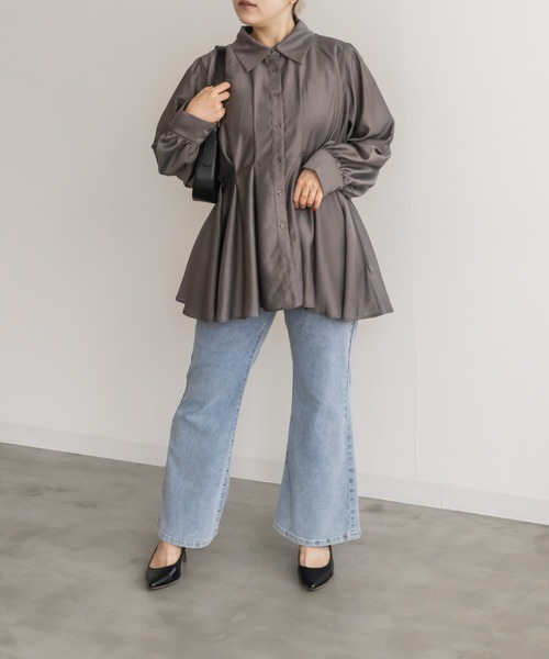 CLETTE(クレット)の「CLETTEオリジナルウエストタックシャツ(シャツ/ブラウス・レディース・グレー/チャコールグレー/ピンク・LL/3L/4L)」の6枚目の写真
