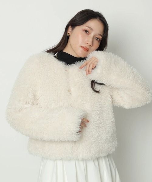 Apuweiser-riche（アプワイザーリッシェ）の「ファーブルゾン（その他アウター・レディース・ピンク/オフホワイト/モカ・1/2）」の6枚目の写真