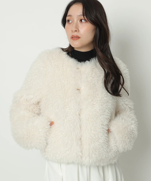 Apuweiser-riche（アプワイザーリッシェ）の「ファーブルゾン（その他アウター・レディース・ピンク/オフホワイト/モカ・1/2）」の5枚目の写真