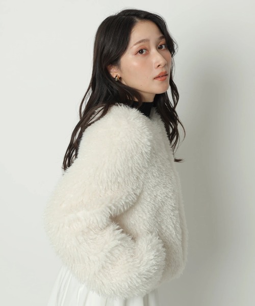 アプワイザーリッシェクリーム色 ファー風ジャケット アプワイザー・リッシェ Apuweiser-riche ファーブルゾン （オフ白