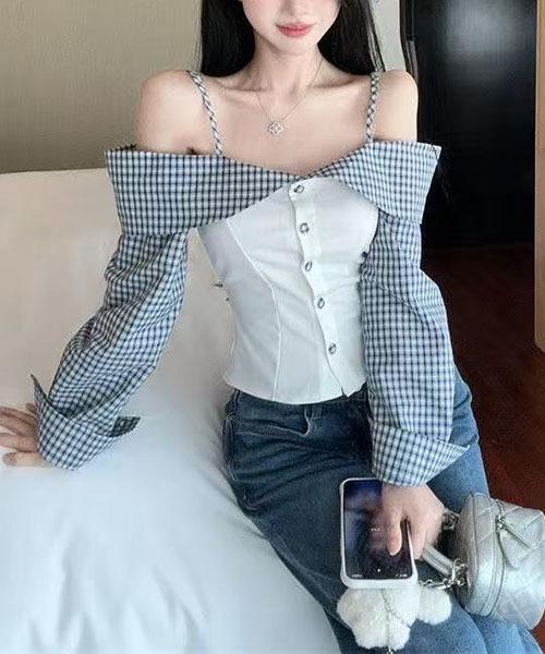 gossip!ロサンゼルス(ゴシップロサンゼルス)の「ギンガムチェック長袖オフショルダー コルセット風クロップドキャミトップス レディース スパゲッティストラップ デートトップス 2 色展開(Tシャツ/カットソー・レディース・ブラック/ホワイト・M/S/L)」の2枚目の写真