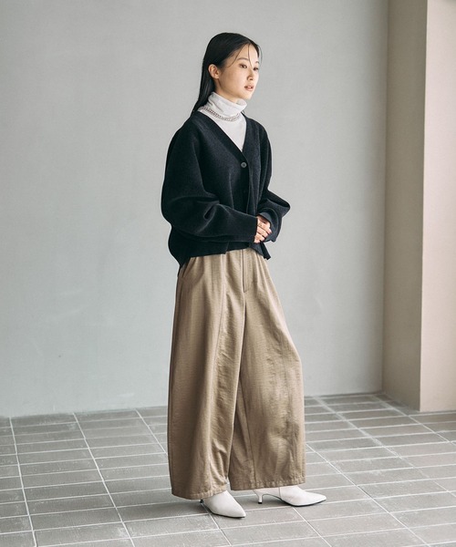 LEPSIM(レプシィム)の「サテンワイドコクーンパンツ 600225(その他パンツ・レディース・アイボリー/カーキブラウン/チャコールグレー・MEDIUM/LARGE)」の19枚目の写真