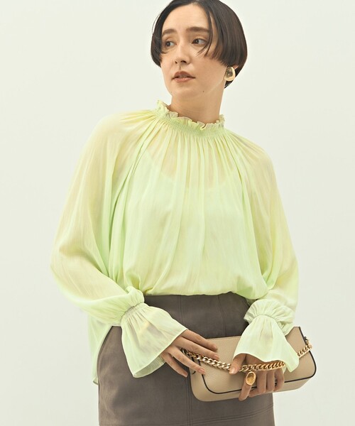 NOLLEY’S（ノーリーズ）の「ウォッシャブル2WAY割繊衿フリルブラウス（シャツ/ブラウス・レディース・オフホワイト/クリーム/サックスブルー/ネイビー・38）」の2枚目の写真