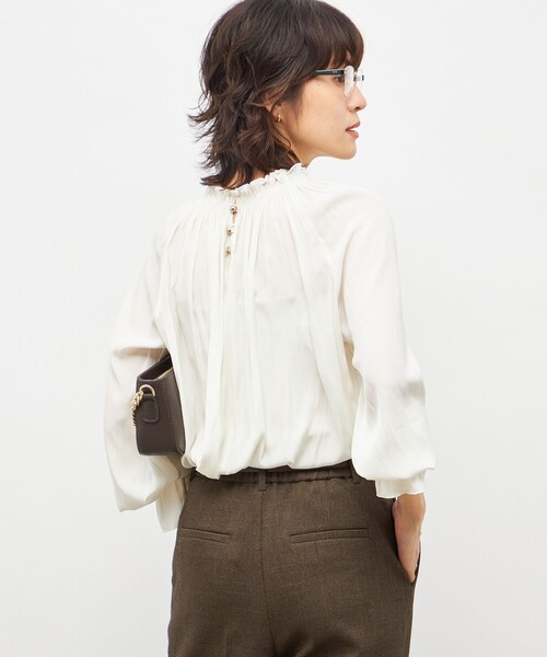 NOLLEY’S（ノーリーズ）の「ウォッシャブル2WAY割繊衿フリルブラウス（シャツ/ブラウス・レディース・オフホワイト/クリーム/サックスブルー/ネイビー・38）」の19枚目の写真