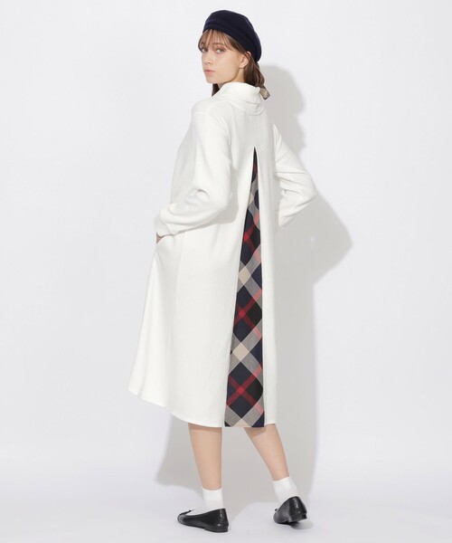 CB CRESTBRIDGE（シービークレストブリッジ）の「【Meシリーズ】バックチェック切替タートルワンピース（ワンピース・レディース・ブラック/レッド系その他4/ホワイト系その他・S/M）」の2枚目の写真