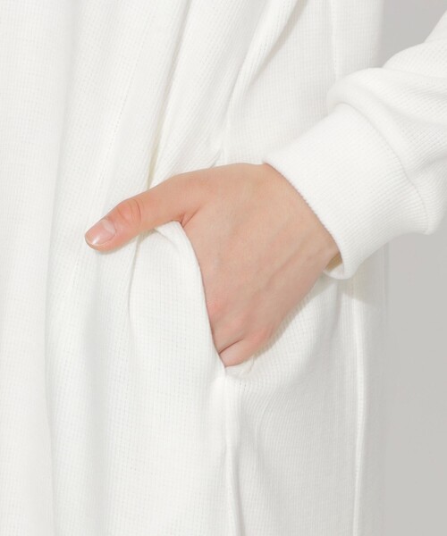 CB CRESTBRIDGE（シービークレストブリッジ）の「【Meシリーズ】バックチェック切替タートルワンピース（ワンピース・レディース・ブラック/レッド系その他4/ホワイト系その他・S/M）」の7枚目の写真