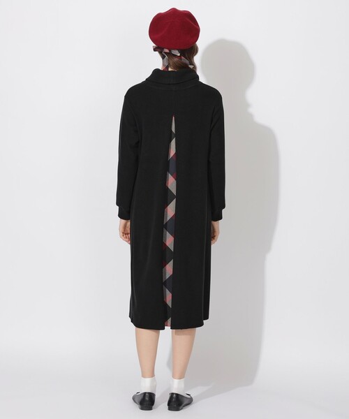 CB CRESTBRIDGE（シービークレストブリッジ）の「【Meシリーズ】バックチェック切替タートルワンピース（ワンピース・レディース・ブラック/レッド系その他4/ホワイト系その他・S/M）」の12枚目の写真