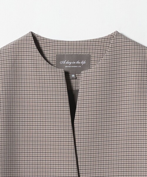 A DAY IN THE LIFE UNITED ARROWS(アデイインザライフユナイテッドアローズ)の「ダブルクロス キーネックコート <A DAY IN THE LIFE>(ノーカラーコート・レディース・ブラック/モカ/その他1・38/36)」の12枚目の写真