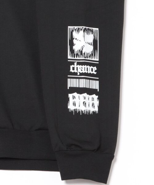 VIBGYOR（ヴィブジョー）の「【IZU】 グラフィックロゴ ストリートロングスリーブ / ブラックメタルプリント スウェットT（スウェット・メンズ・ブラック・FREE）」の3枚目の写真